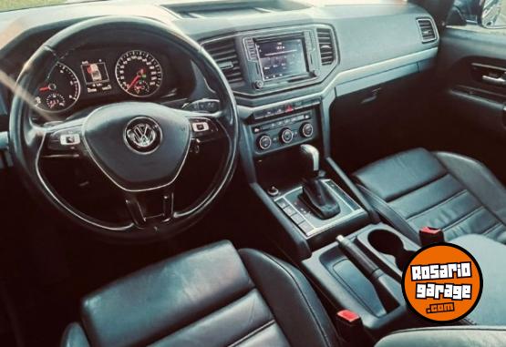 Camionetas - Volkswagen AMAROK V6 HIGHLINE 2023 Diesel 67000Km - En Venta