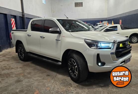 Camionetas - Toyota Hilux 2021 Diesel 83000Km - En Venta