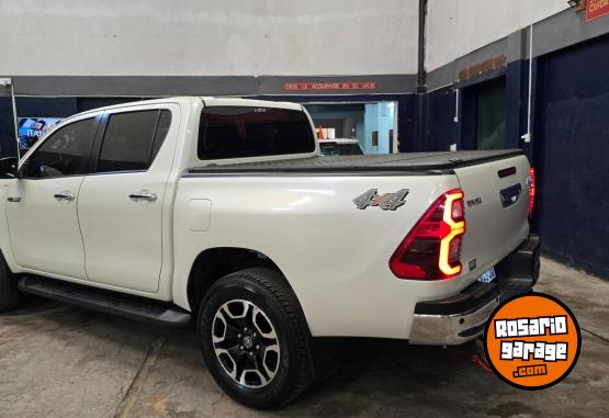 Camionetas - Toyota Hilux 2021 Diesel 83000Km - En Venta