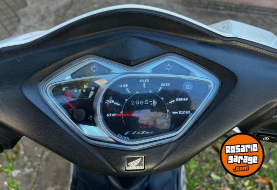 Motos - Honda Elite 2016 Nafta 26000Km - En Venta