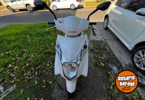 Motos - Honda Elite 2016 Nafta 26000Km - En Venta