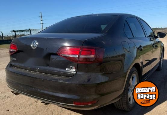 Autos - Volkswagen Vento 1.4Tsi Comfortline 2017 Nafta 155000Km - En Venta