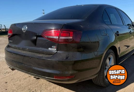 Autos - Volkswagen Vento 1.4Tsi Comfortline 2017 Nafta 155000Km - En Venta