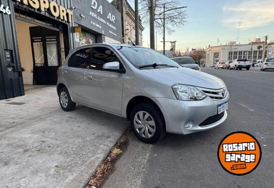 Autos - Toyota Etios 2017 Nafta  - En Venta