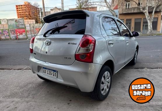 Autos - Toyota Etios 2017 Nafta  - En Venta
