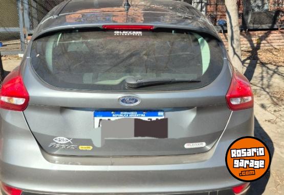 Autos - Ford focus 2016 GNC 182000Km - En Venta