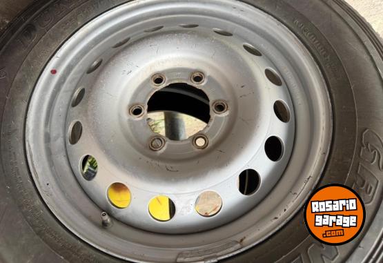 Accesorios para Autos - Llantas chapa Hilux 6 agujeros originales! - En Venta