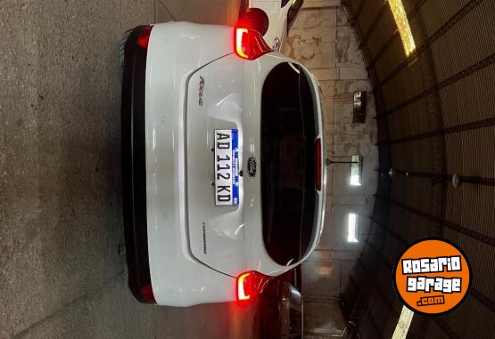 Autos - Ford Focus Titanium 5p 2018 Nafta 126000Km - En Venta