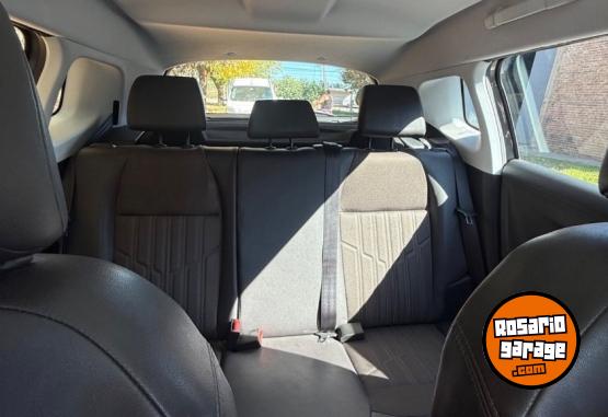 Autos - Peugeot 2008 Feline 2017 Nafta 97000Km - En Venta
