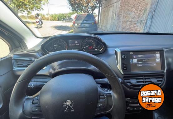 Autos - Peugeot 2008 Feline 2017 Nafta 97000Km - En Venta