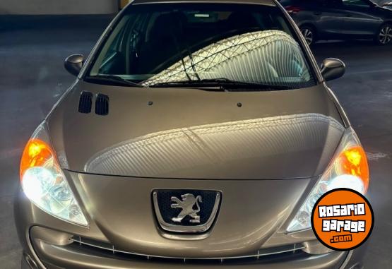 Autos - Peugeot 207 2012 Nafta 82000Km - En Venta