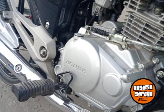 Motos - Honda Titan 2020 Nafta 15100Km - En Venta