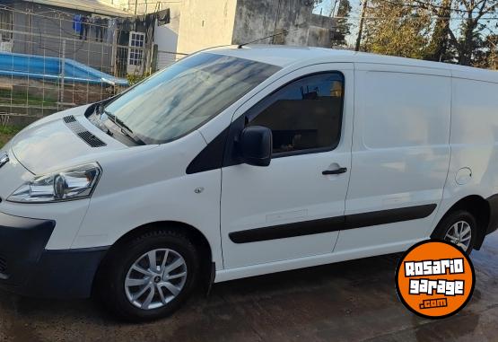 Utilitarios - Peugeot Expert 1.6 hdi 2011 Diesel 240000Km - En Venta