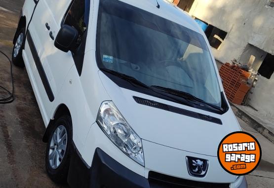 Utilitarios - Peugeot Expert 1.6 hdi 2011 Diesel 240000Km - En Venta
