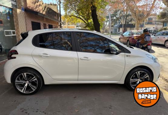 Autos - Peugeot 208 gt 2016 Nafta 42000Km - En Venta