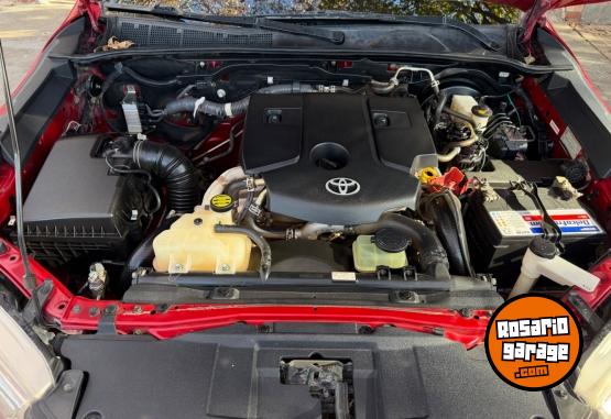 Camionetas - Toyota Hilux Sr 2.8 4x4 2017 Diesel 170000Km - En Venta