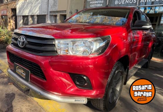 Camionetas - Toyota Hilux Sr 2.8 4x4 2017 Diesel 170000Km - En Venta