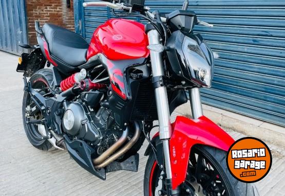 Motos - Benelli 302s 2023 Nafta 9000Km - En Venta