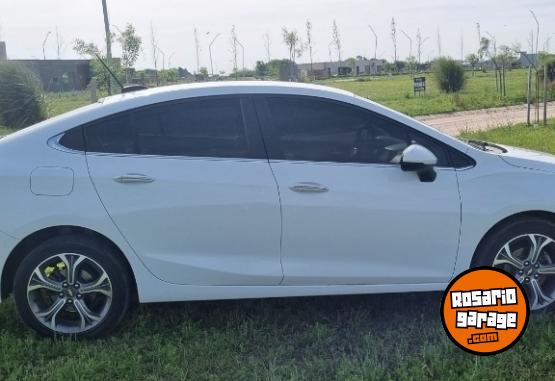 Autos - Chevrolet Cruze Sedan 2022 Nafta 75000Km - En Venta