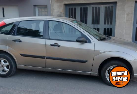 Autos - Ford Focus 1.6 2005 Nafta 196000Km - En Venta