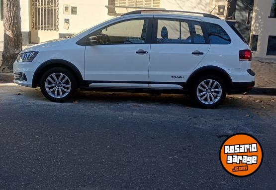 Autos - Volkswagen Suran 2019 Nafta 96000Km - En Venta
