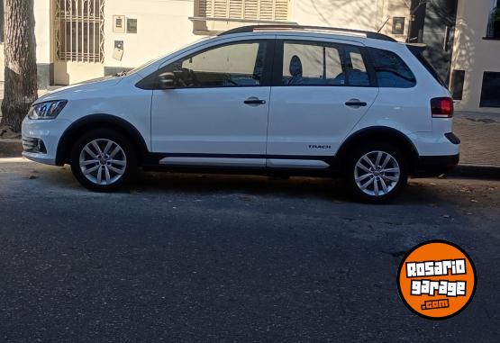 Autos - Volkswagen Suran 2019 Nafta 96000Km - En Venta