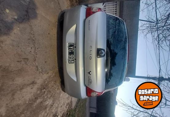 Autos - Renault Authentic 2012 Nafta 186000Km - En Venta