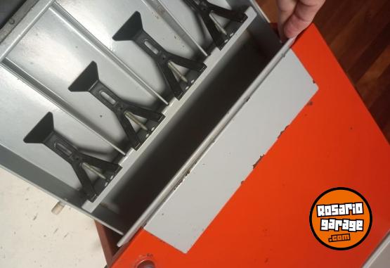 Hogar - Excelente Caja Registradora Lipari de 4 Divisiones con Llave Impecable Estado - En Venta