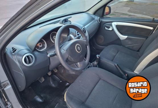 Autos - Renault Sandero 2010 Nafta 180000Km - En Venta
