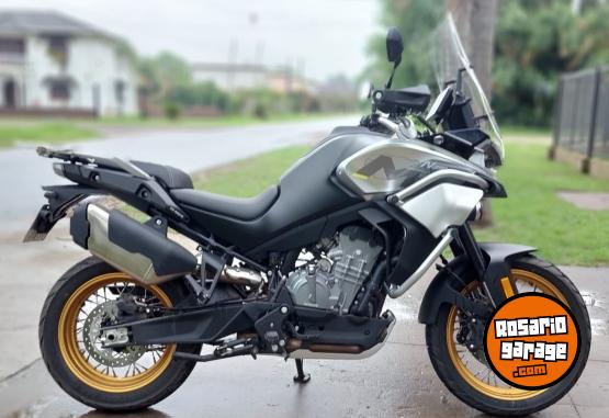Motos - CF 800 MT Touring 2023 Nafta 28000Km - En Venta