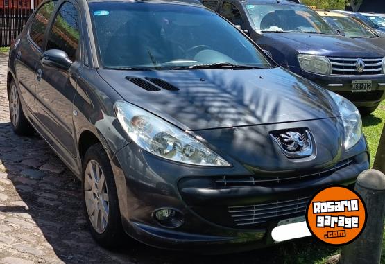 Autos - Peugeot 207 2011 GNC 69000Km - En Venta