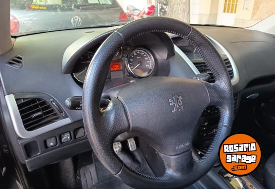 Autos - Peugeot 207 2011 GNC 69000Km - En Venta