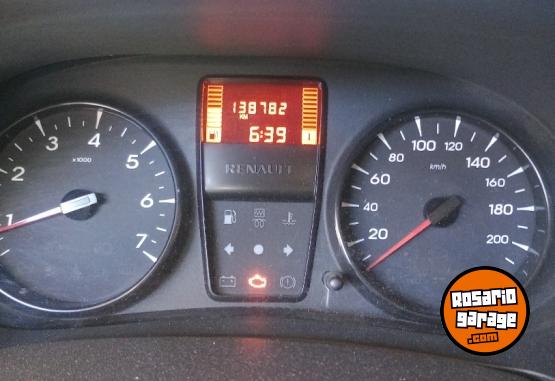 Autos - Renault Symbol 2011 GNC 140000Km - En Venta
