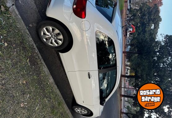 Autos - Volkswagen Gol trend pack1 3P 2016 Nafta 137000Km - En Venta