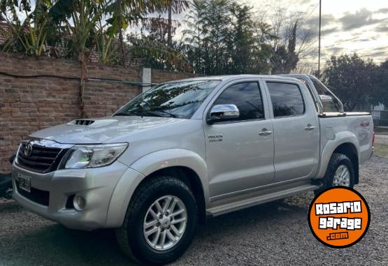Camionetas - Toyota Hilux srv 4x4 2012 Diesel 190000Km - En Venta
