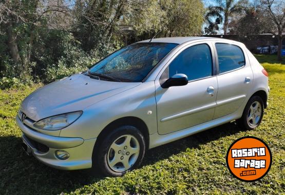Autos - Peugeot XT 1.6 5P 2008 Nafta 197000Km - En Venta