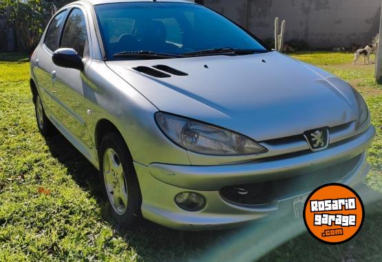 Autos - Peugeot XT 1.6 5P 2008 Nafta 197000Km - En Venta