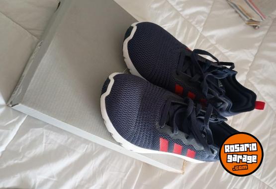 Indumentaria - Excelente Par de Zapas Adidas Modelo Fluidup Talle USA 10.5 Como Nuevas en Caja Original - En Venta