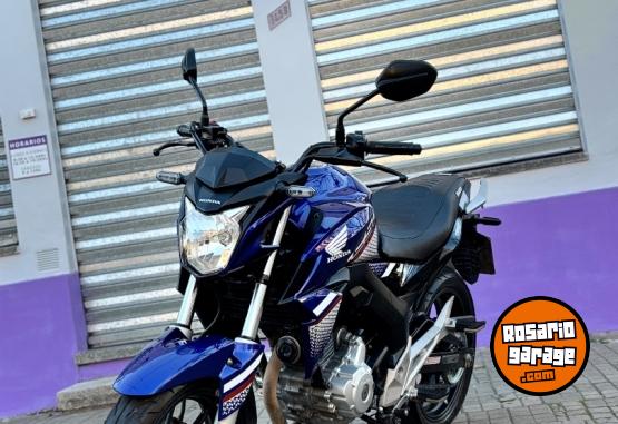 Motos - Honda Cb 250 2023 Nafta 22000Km - En Venta