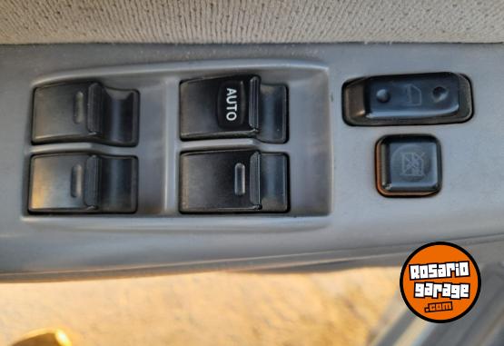 Autos - Toyota 2016 2008 Nafta 320000Km - En Venta