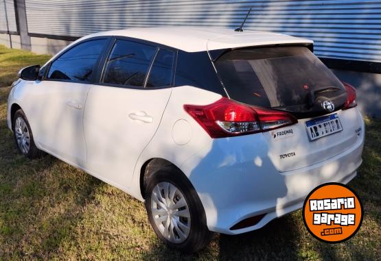 Autos - Toyota Yaris Xs 1.5 MT6 2019 Nafta 73000Km - En Venta