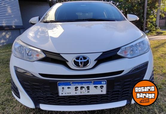 Autos - Toyota Yaris Xs 1.5 MT6 2019 Nafta 73000Km - En Venta