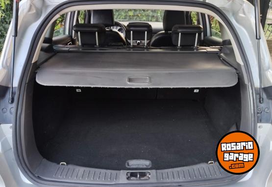 Autos - Ford Kuga Titanium 2011 Nafta 200000Km - En Venta