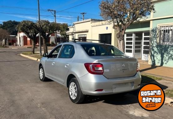 Autos - Renault Logan 2016 Nafta 19000Km - En Venta