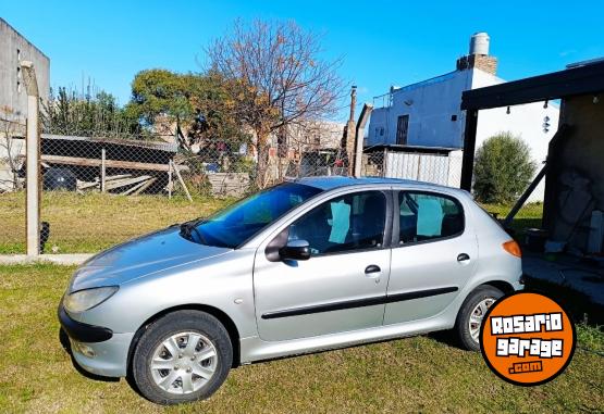 Autos - Peugeot 206 2005 Diesel 194000Km - En Venta
