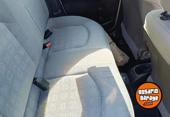Autos - Peugeot 206 2005 Diesel 194000Km - En Venta