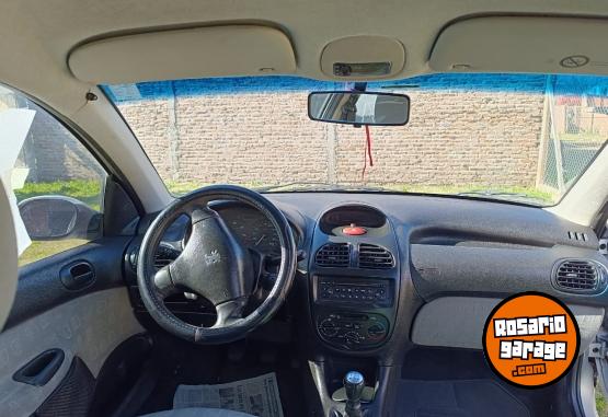 Autos - Peugeot 206 2005 Diesel 194000Km - En Venta