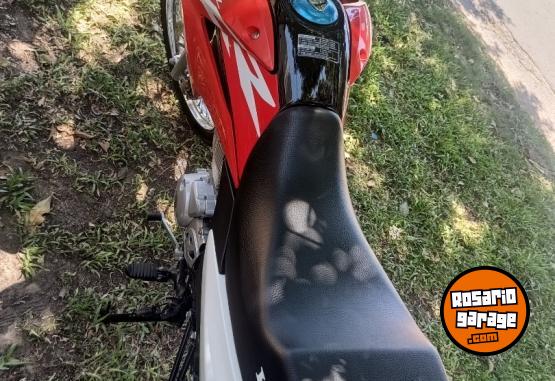 Motos - Honda XR 150 2024 Nafta 2750Km - En Venta