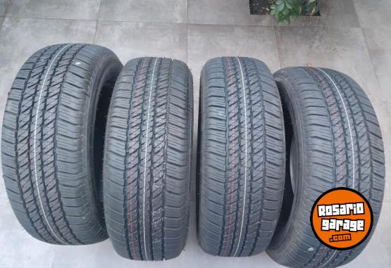 Accesorios para Autos - 265 60 18 *** CUBIERTAS BRIDGESTONE DUELER HT 2026. $1.200.000 las 4. NO BAJO PRECIO. - En Venta