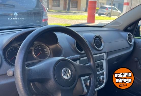Autos - Volkswagen Voyage 2012 Nafta 130000Km - En Venta
